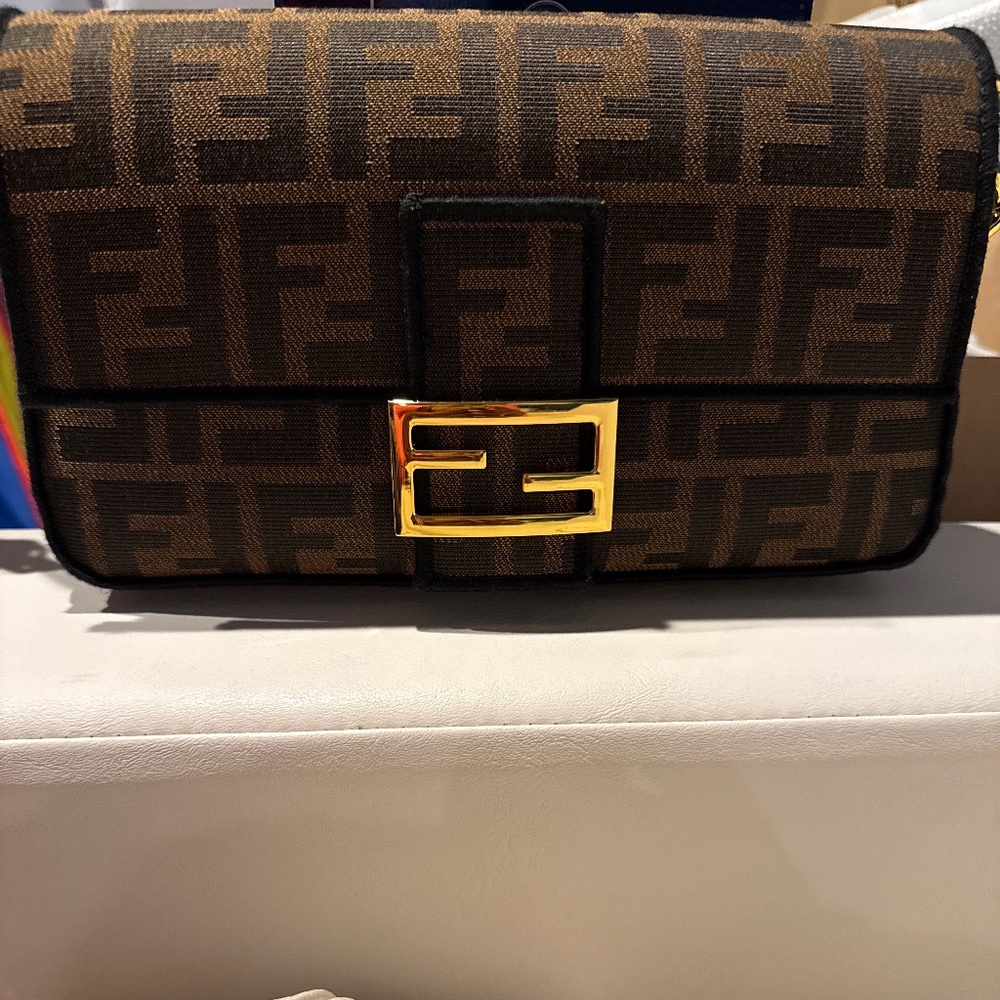 Fendi baguette one size